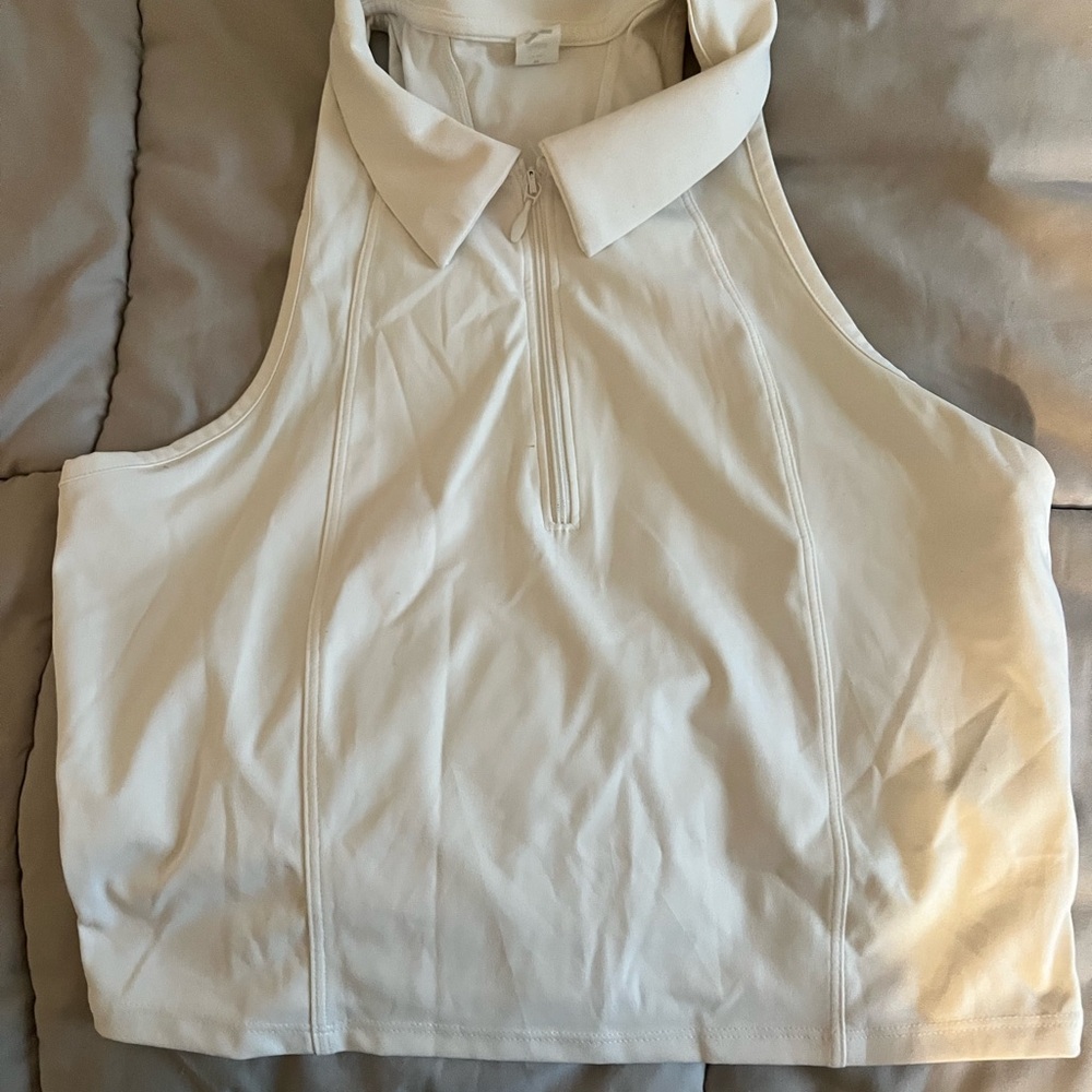 Women's White Sleeveless Top